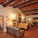 Отель Relais Borgo Torale *
