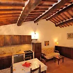 Relais Borgo Torale Пассиньяно-суль-Тразимено