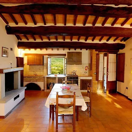 Relais Borgo Torale * 特拉西梅诺湖畔帕西尼亚诺