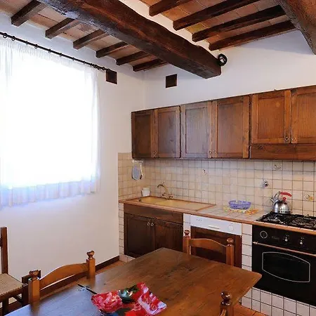 Relais Borgo Torale * 特拉西梅诺湖畔帕西尼亚诺